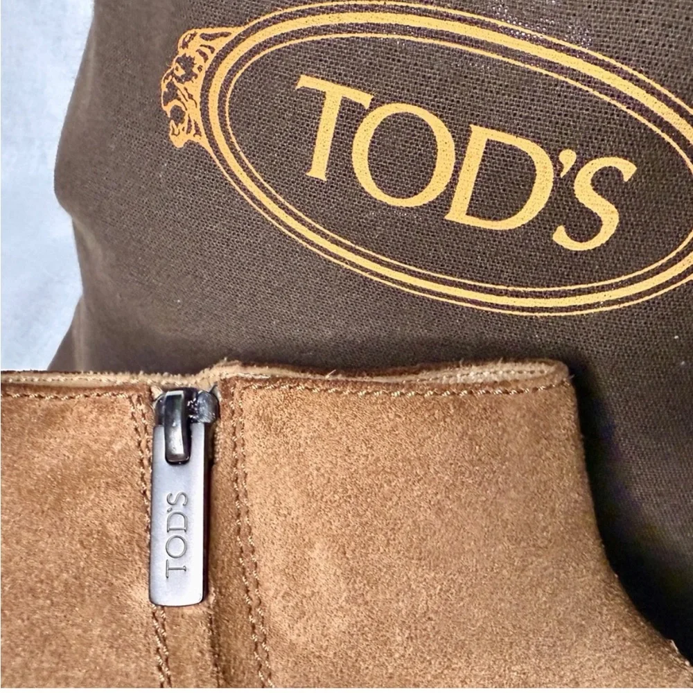 Tod's Brown Suede Men's Boots - Picture 5 of 8